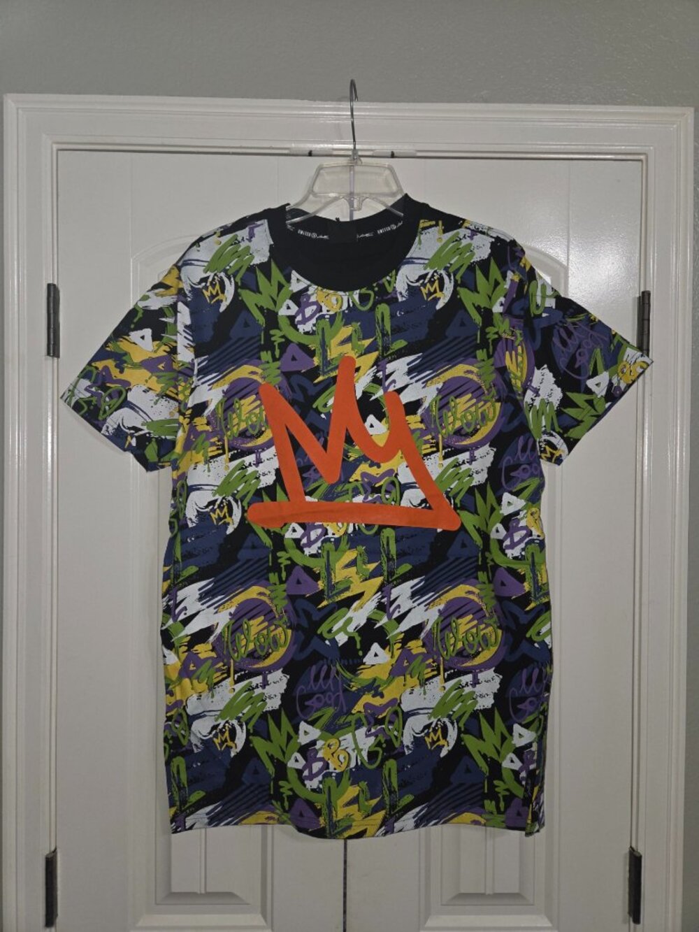 Switch Remarkable Graffiti Money Tee Large NWT